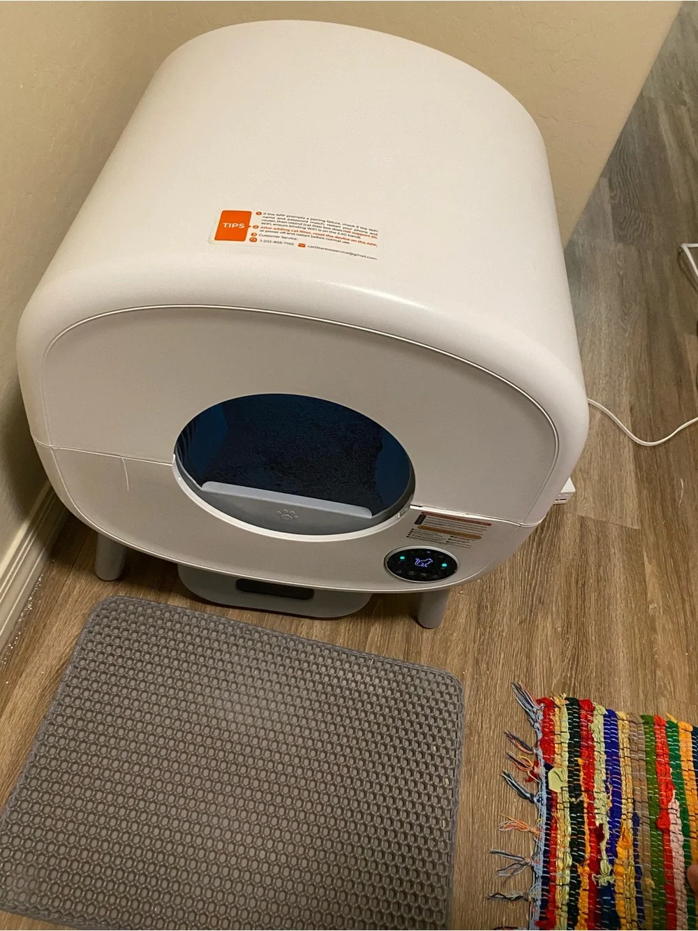 Automatic Self-Cleaning Cat Litter Box in White